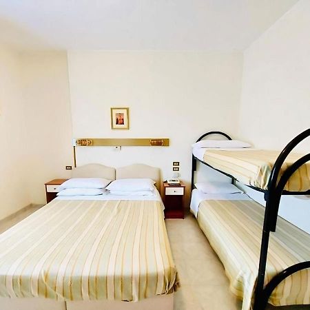 Albergo delle Rose Bagnara Calabra Eksteriør billede